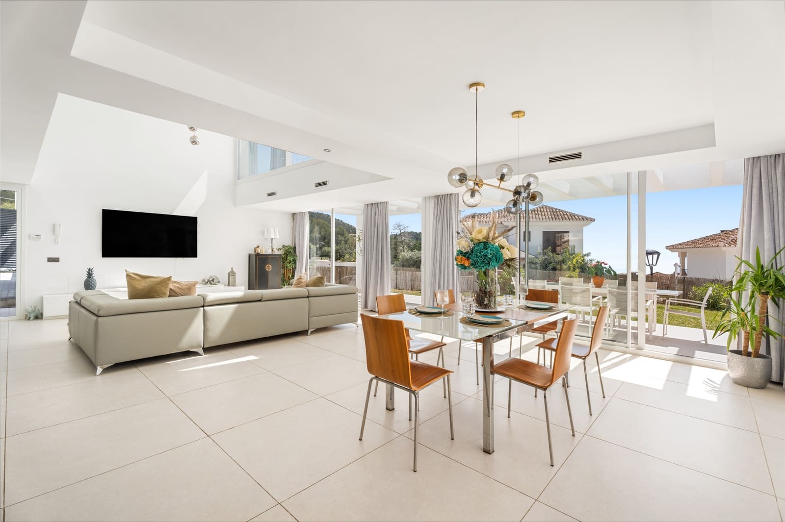 Chalet de 4 habitaciones en Mijas en venta con piscina garaje - 1.450.000 € (Ref: 9860541)