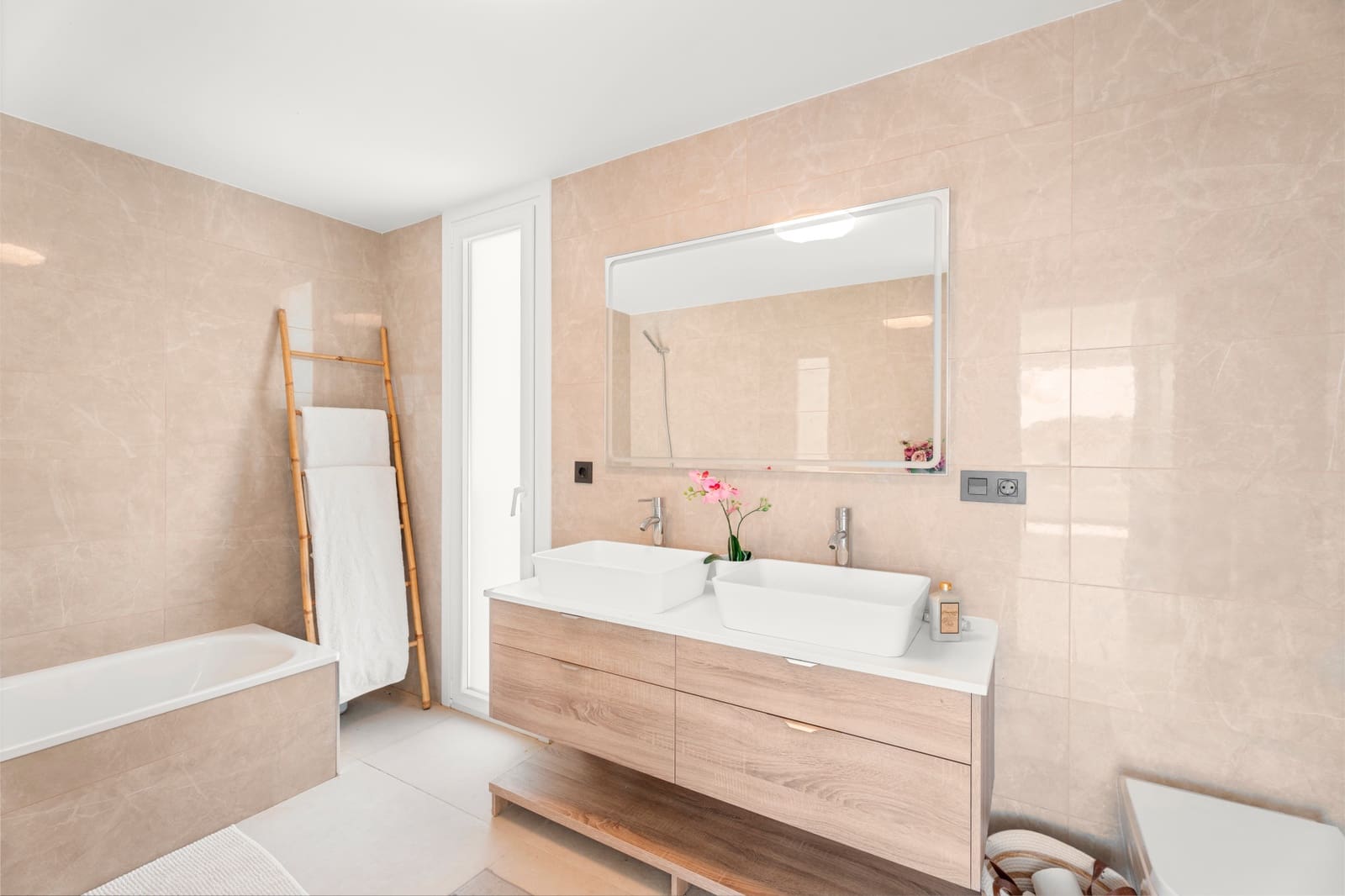 Chalet de 4 habitaciones en Mijas en venta con piscina garaje - 1.450.000 € (Ref: 9860541)