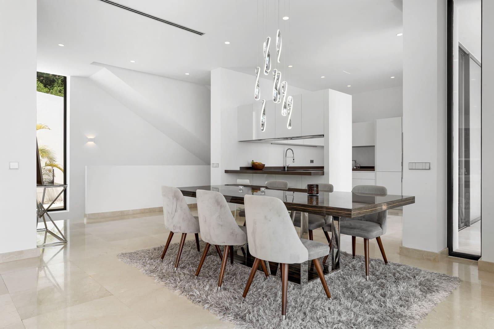 5 quarto Moradia para venda em Benahavis com piscina garagem - 3 950 000 € (Ref: 9860543)