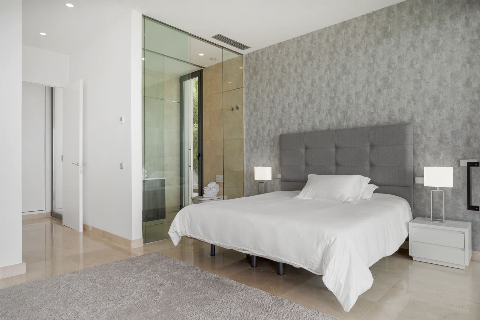 5 quarto Moradia para venda em Benahavis com piscina garagem - 3 950 000 € (Ref: 9860543)