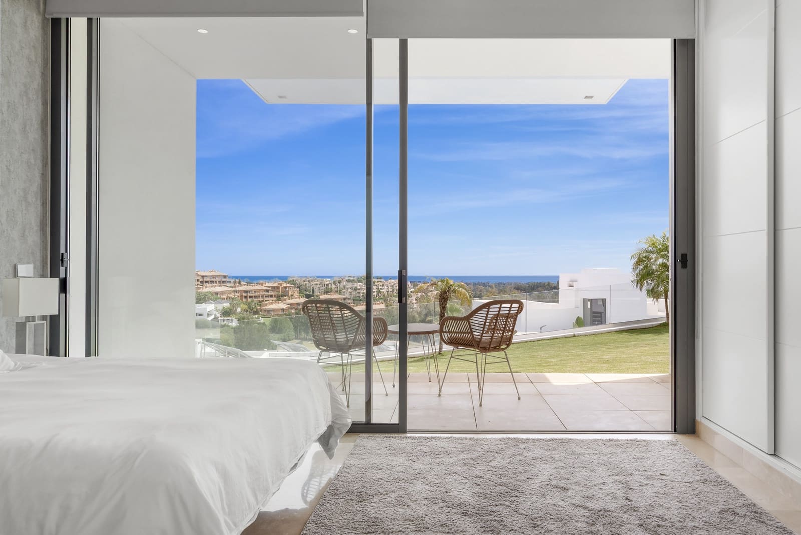 5 quarto Moradia para venda em Benahavis com piscina garagem - 3 950 000 € (Ref: 9860543)