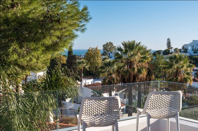 5 slaapkamer Villa te koop in Nueva Andalucía Centro, Marbella met zwembad garage - € 2.490.000 (Ref: 9860544)