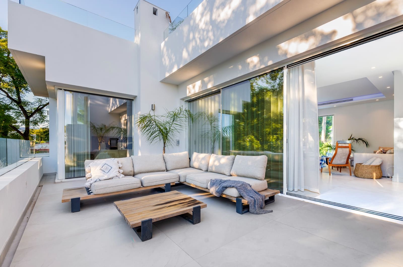5 slaapkamer Villa te koop in Marbella met zwembad garage - € 2.490.000 (Ref: 9860544)