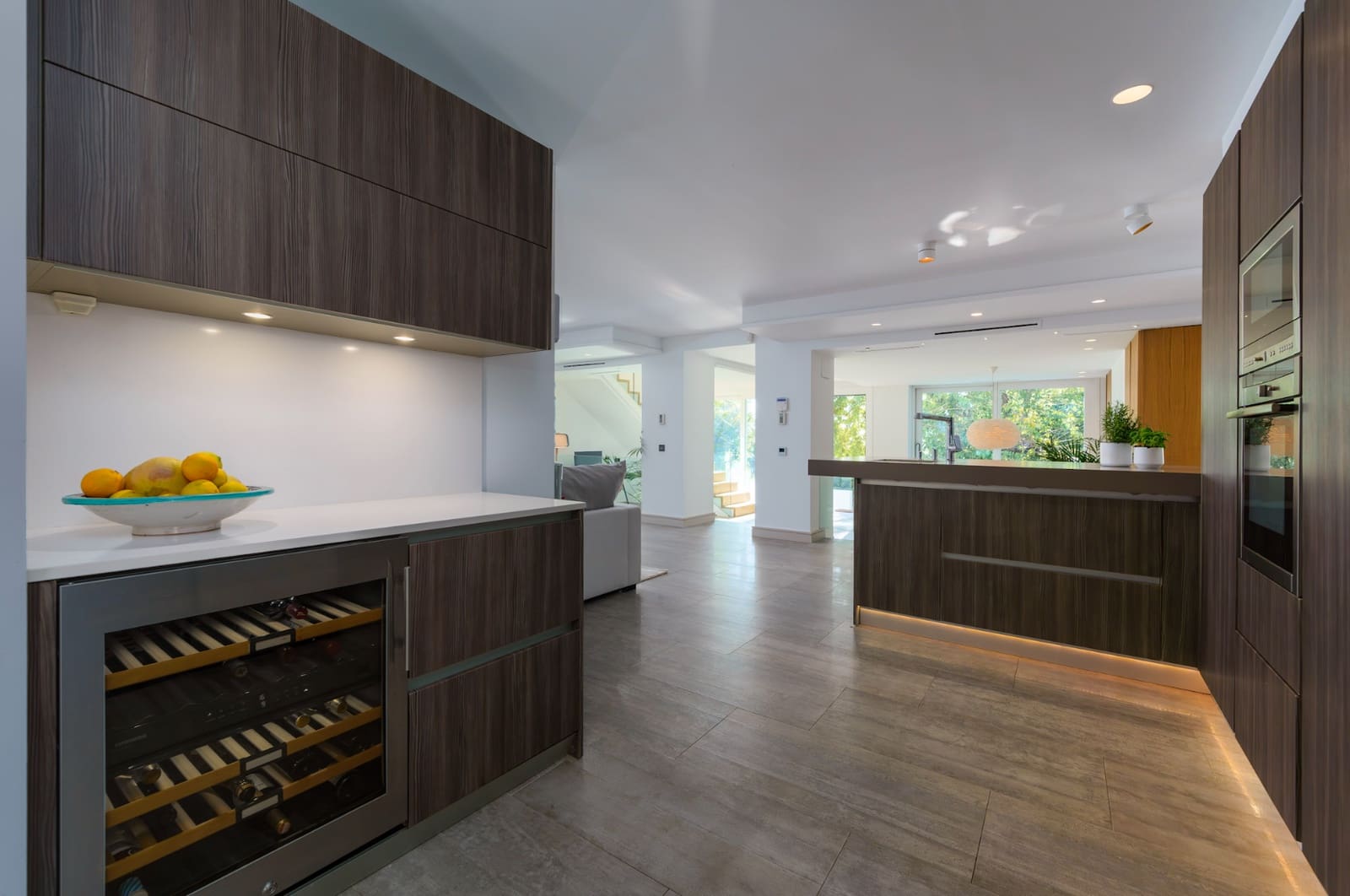 5 slaapkamer Villa te koop in Marbella met zwembad garage - € 2.490.000 (Ref: 9860544)