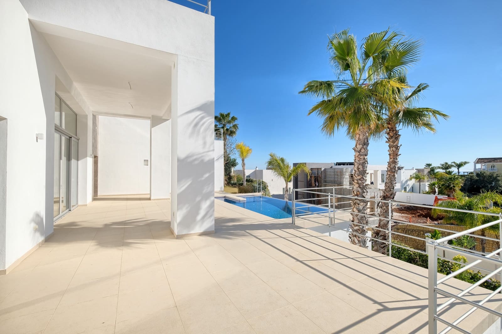 4 bedroom Villa for sale in Benahavis with pool garage - € 2,200,000 (Ref: 9860545)