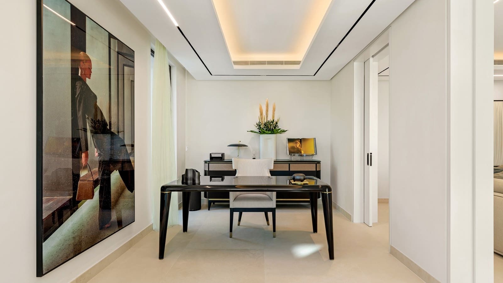 7 bedroom Villa for sale in La Quinta with pool garage - € 13,500,000 (Ref: 9860548)