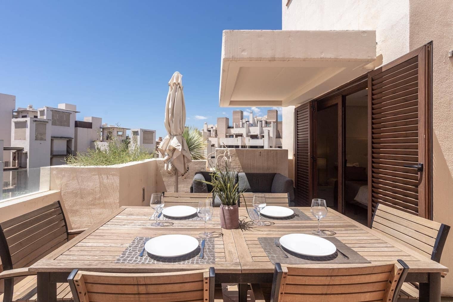 2 makuuhuone Kattohuoneisto myytävänä paikassa Estepona mukana uima-altaan 
autotalli - 630 000 € (Ref: 9860551)