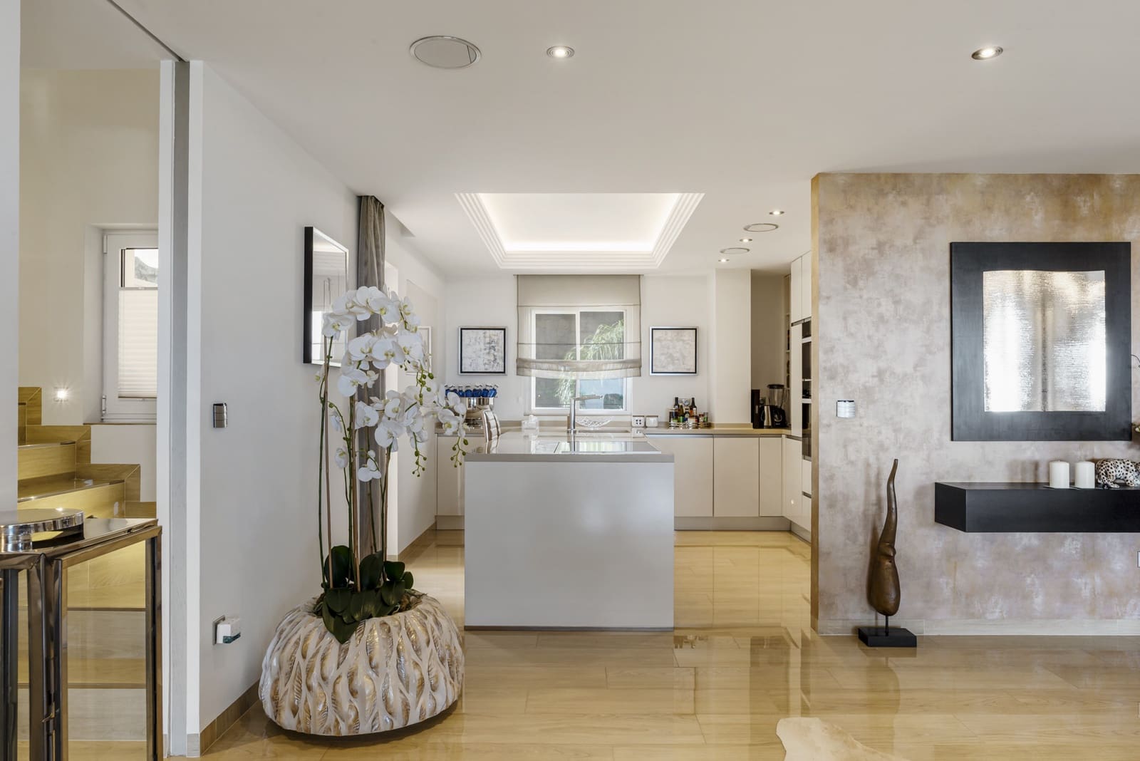 4 sypialnia Penthouse na sprzedaż w Benahavis z basenem garażem - 2 650 000 € (Ref: 9860555)