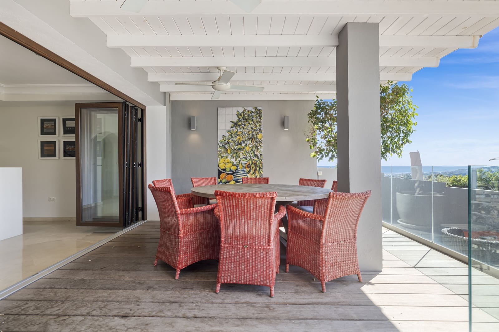 5 bedroom Semi-detached Villa for sale in Benahavis with pool garage - € 995,000 (Ref: 9860557)
