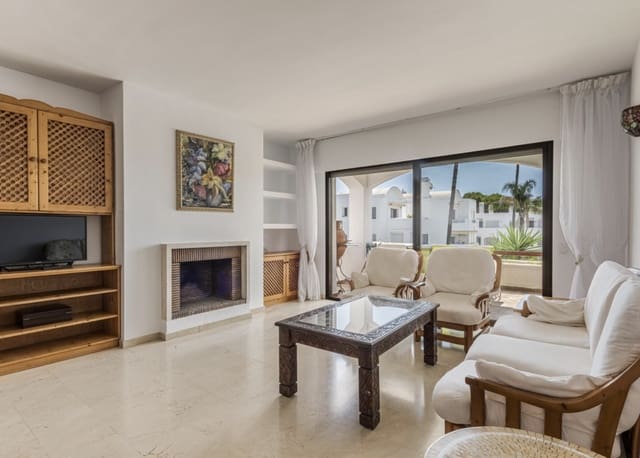 3 makuuhuone Huoneisto myytävänä paikassa El Paraiso, Estepona mukana uima-altaan 
autotalli - 374 950 € (Ref: 9860558)