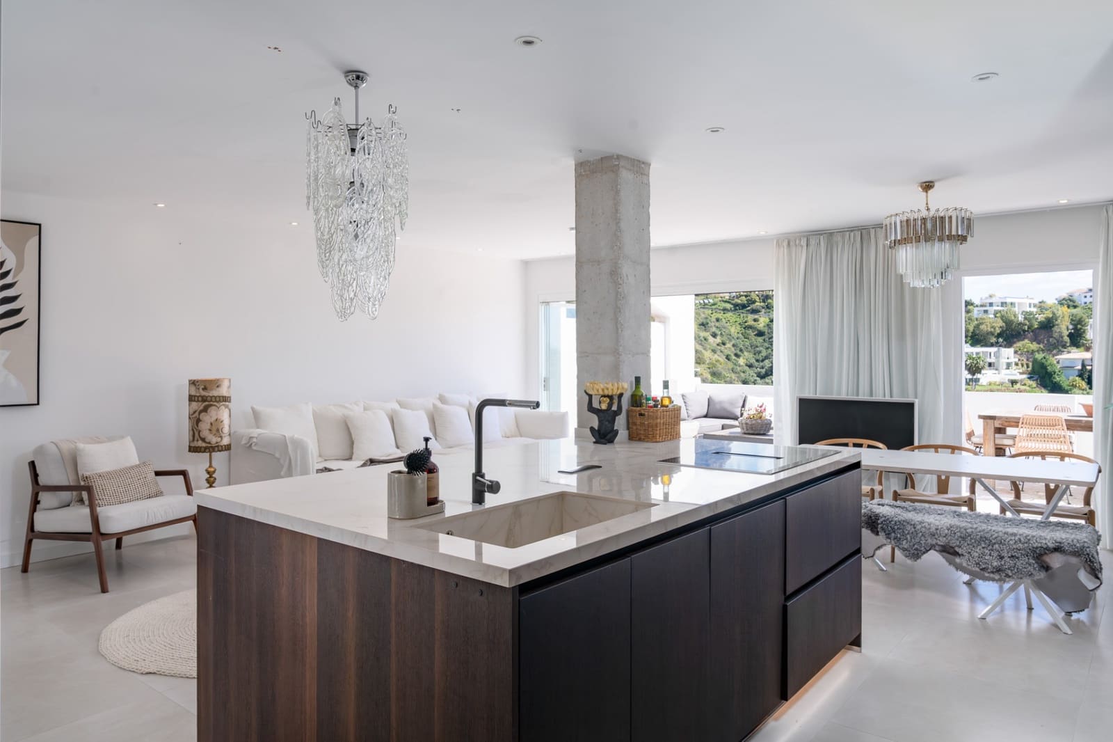 Ático de 3 habitaciones en La Quinta en venta con piscina garaje - 1.195.000 € (Ref: 9860561)