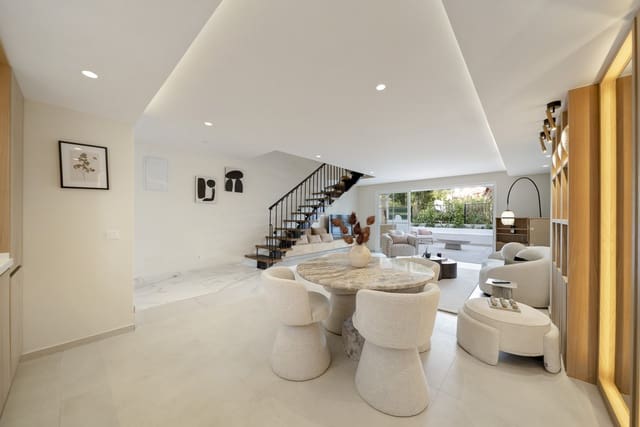 3 quarto Casa em Banda para venda em Lomas De Marbella, Marbella com piscina garagem - 1 495 000 € (Ref: 9861686)