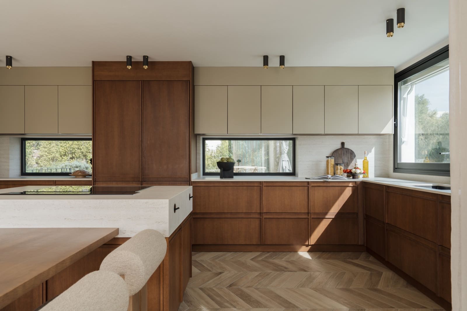 5 sypialnia Willa na sprzedaż w Marbella z basenem garażem - 3 250 000 € (Ref: 9861693)