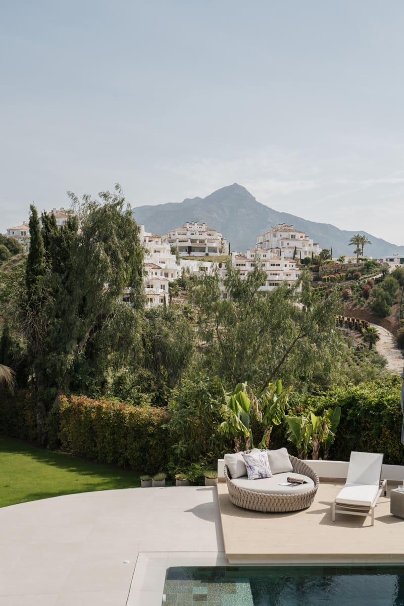 5 sypialnia Willa na sprzedaż w Marbella z basenem garażem - 3 250 000 € (Ref: 9861693)