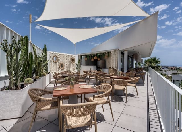 3 soverom Hus til salgs i Cancelada, Estepona med svømmebasseng garasje - € 585 000 (Ref: 9864960)