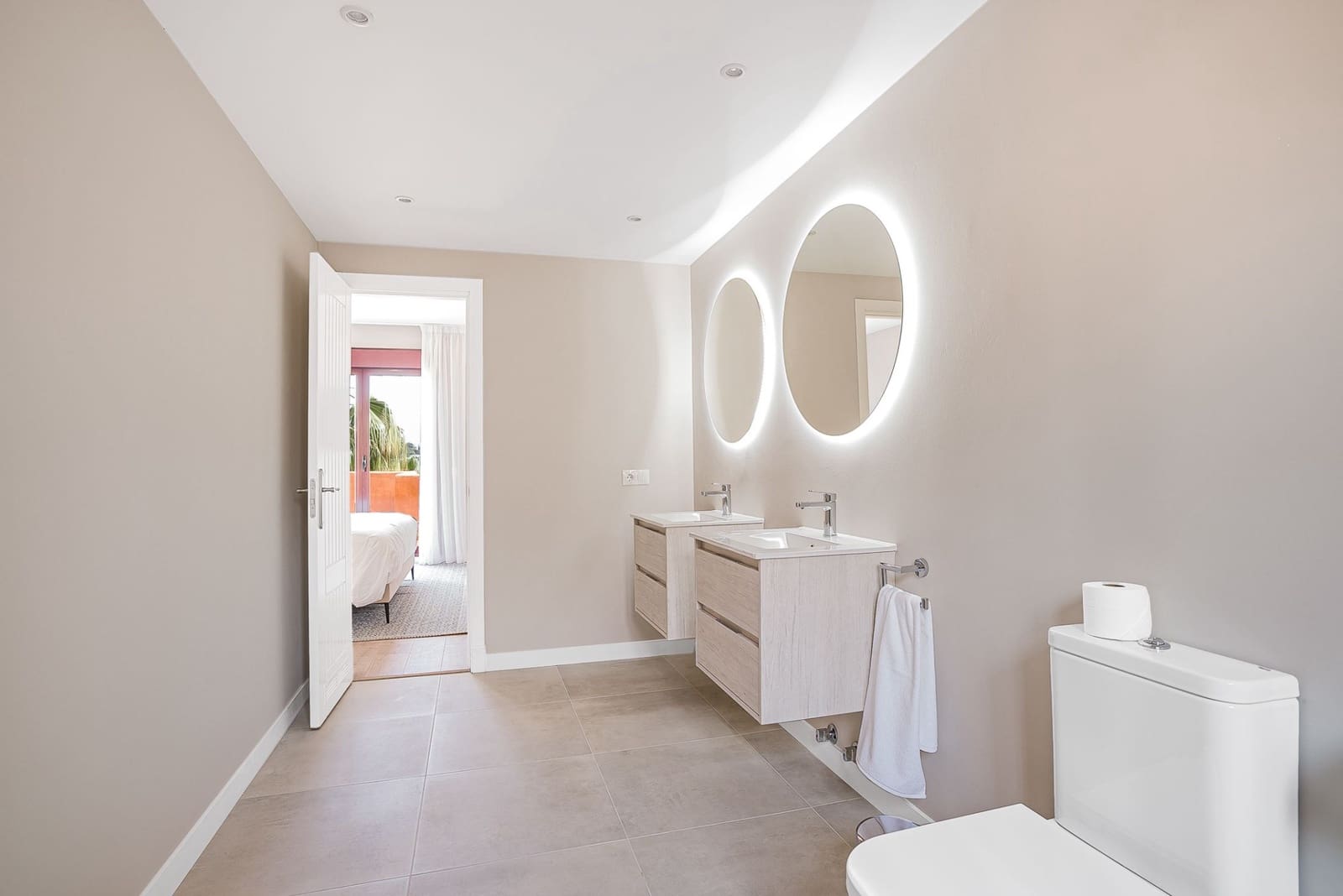 3 slaapkamer Huis te koop in El Paraiso met zwembad garage - € 397.000 (Ref: 9864962)