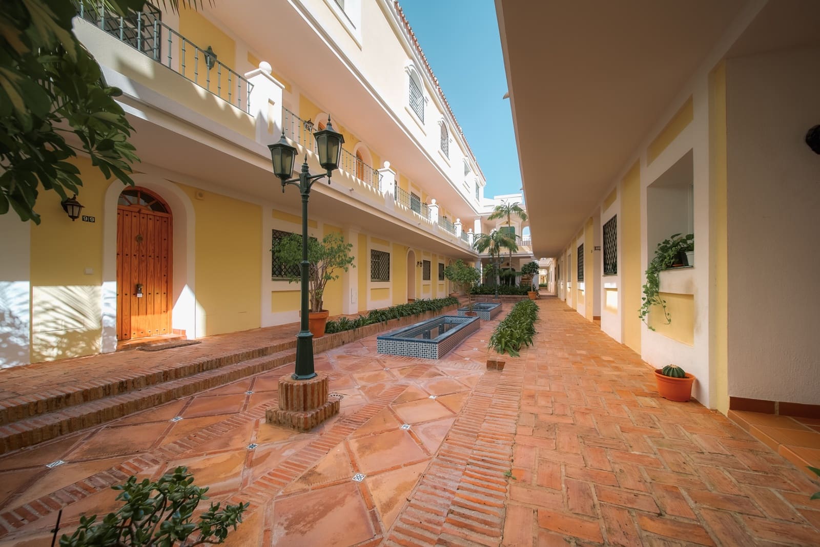 2 makuuhuone Huoneisto myytävänä paikassa Marbella mukana uima-altaan 
autotalli - 445 000 € (Ref: 9864964)