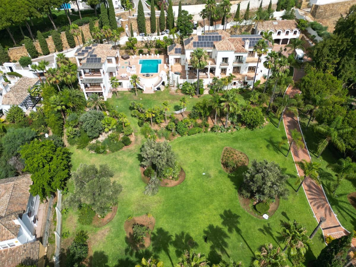 16 soveværelse Villa til salg i Benahavis med swimmingpool garage - € 13.950.000 (Ref: 9878189)