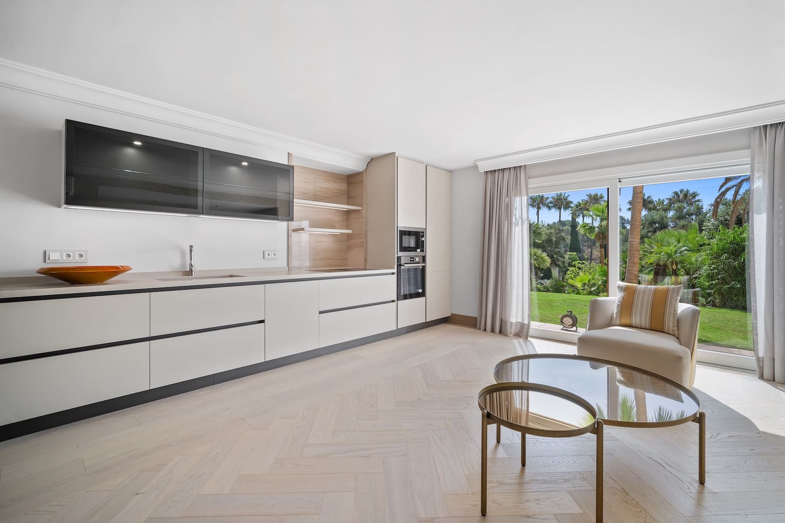 16 soveværelse Villa til salg i Benahavis med swimmingpool garage - € 13.950.000 (Ref: 9878189)