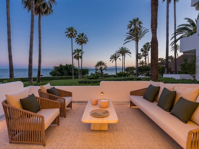 3 quarto Apartamento para venda em Villacana - Costalita - Saladillo, Estepona com piscina garagem - 2 995 000 € (Ref: 9884308)