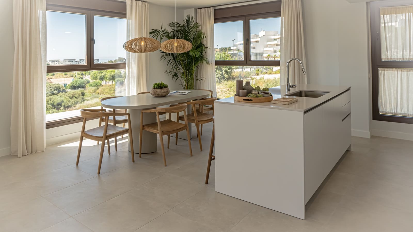Apartamento de 3 habitaciones en Estepona en venta con piscina garaje - 529.000 € (Ref: 9888734)