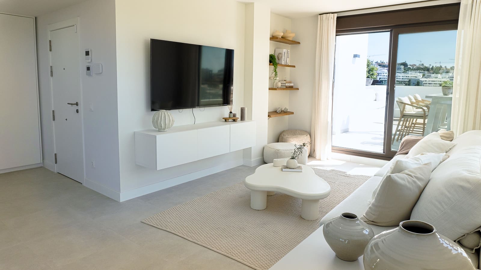 Apartamento de 3 habitaciones en Estepona en venta con piscina garaje - 529.000 € (Ref: 9888734)