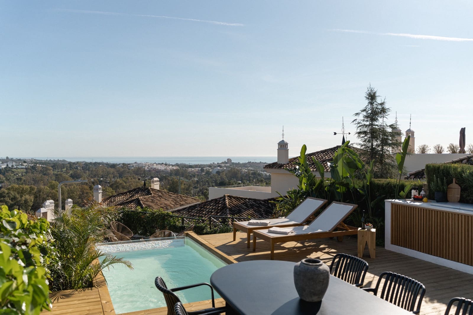 3 soveværelse Lejlighed til salg i Nueva Andalucia med swimmingpool garage - € 1.149.000 (Ref: 9889949)