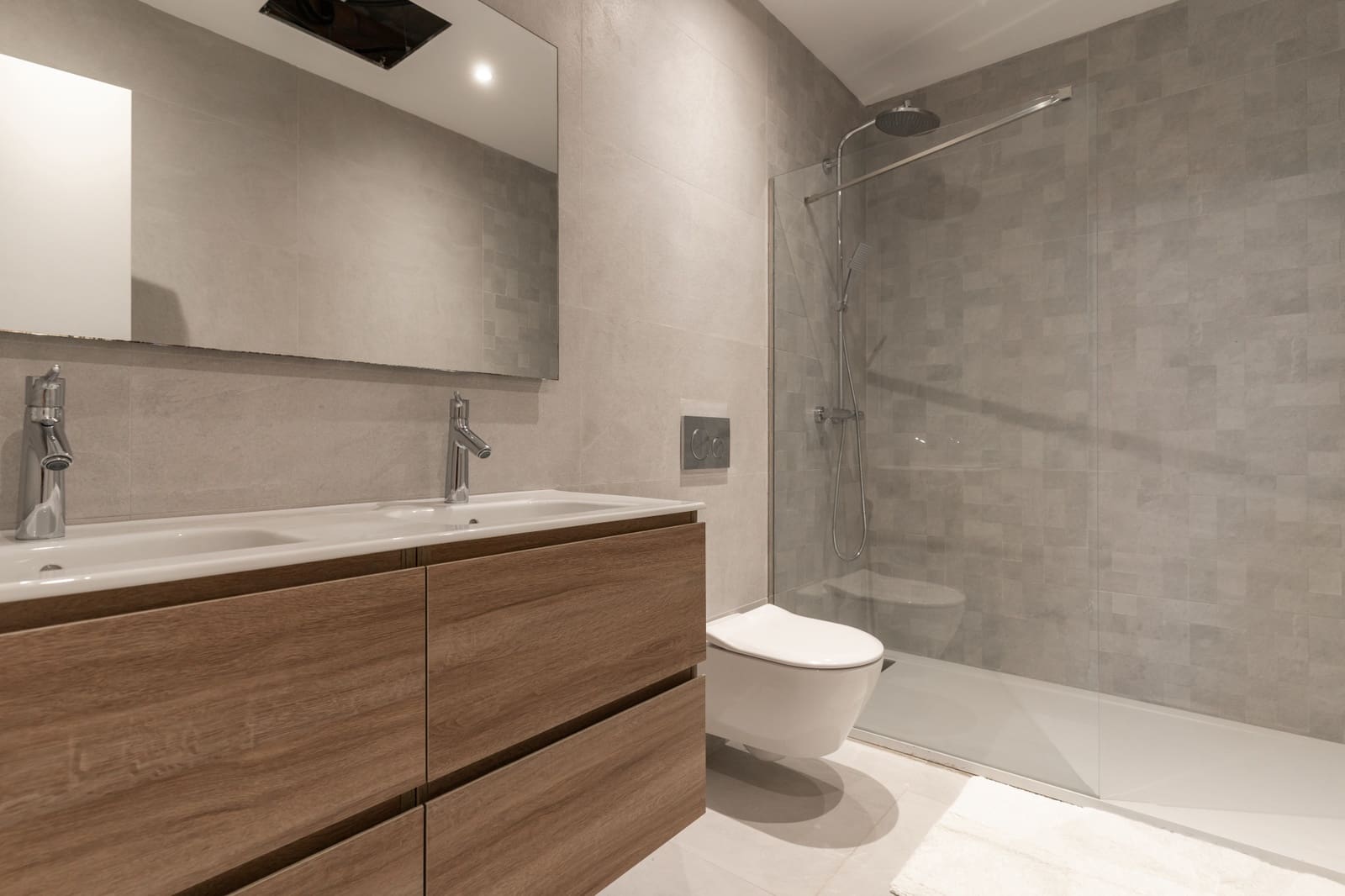 5 sypialnia Willa na sprzedaż w Nueva Andalucia z basenem garażem - 3 295 000 € (Ref: 9889950)