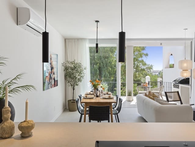 4 bedroom Townhouse for sale in Aloha Golf, Marbella with pool garage - € 849,000 (Ref: 9891879)