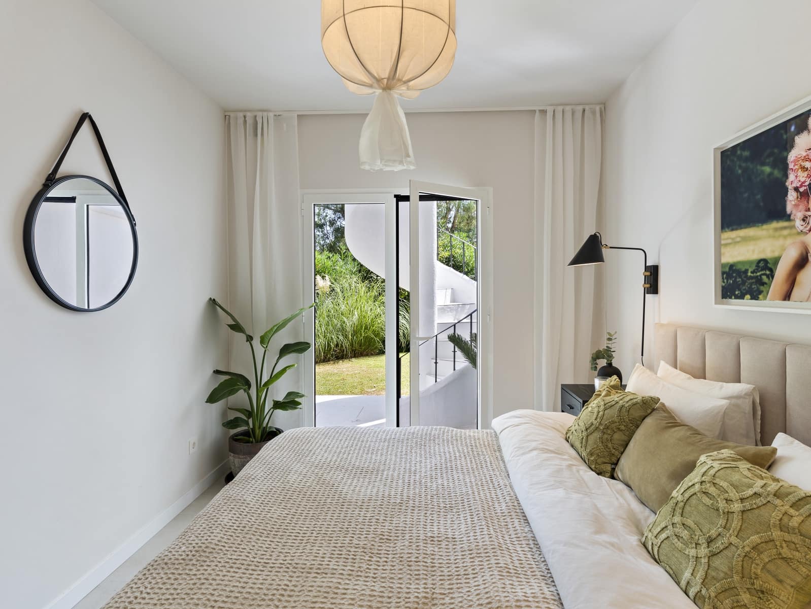 4 bedroom Townhouse for sale in Nueva Andalucia with pool garage - € 849,000 (Ref: 9891879)