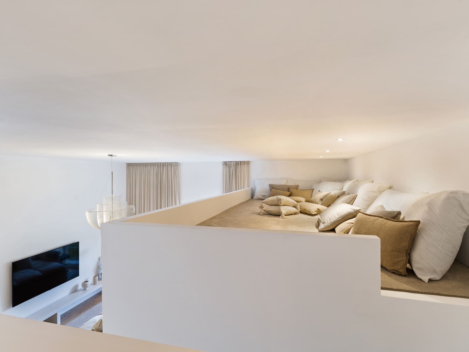 4 soveværelse Byhus til salg i La Quinta med swimmingpool garage - € 899.000 (Ref: 9891880)