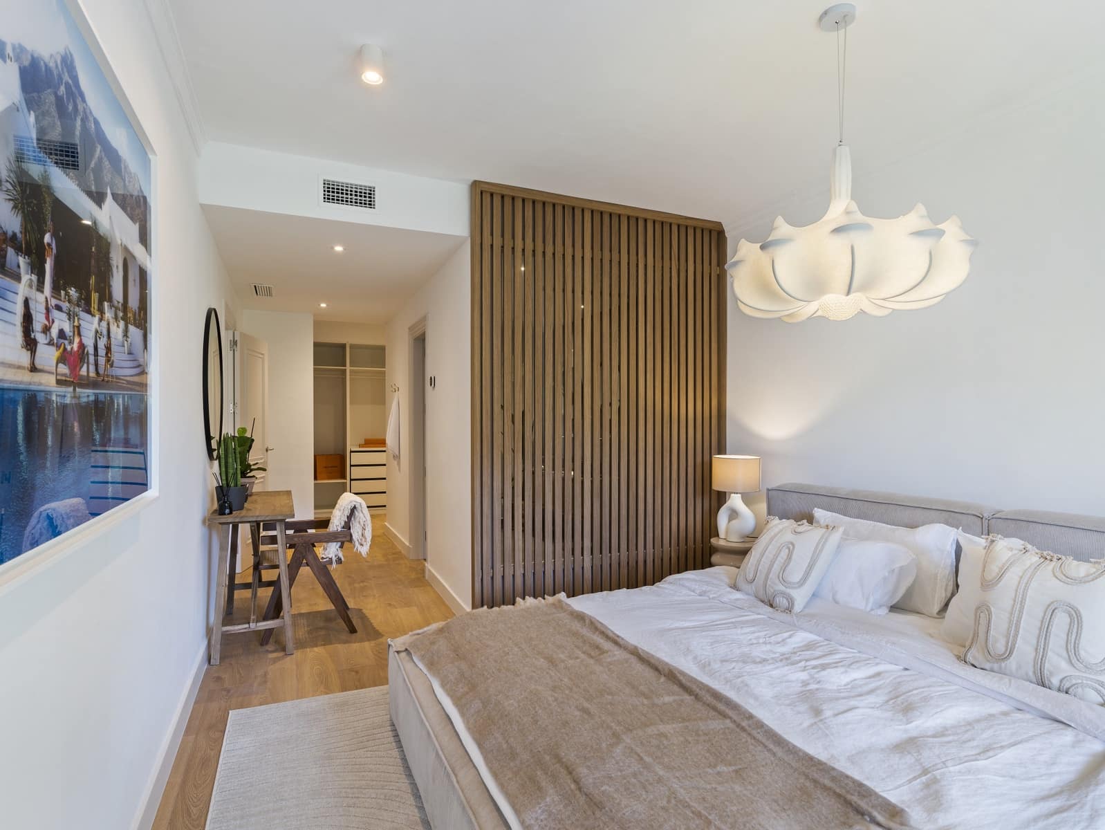 4 soveværelse Byhus til salg i La Quinta med swimmingpool garage - € 899.000 (Ref: 9891880)
