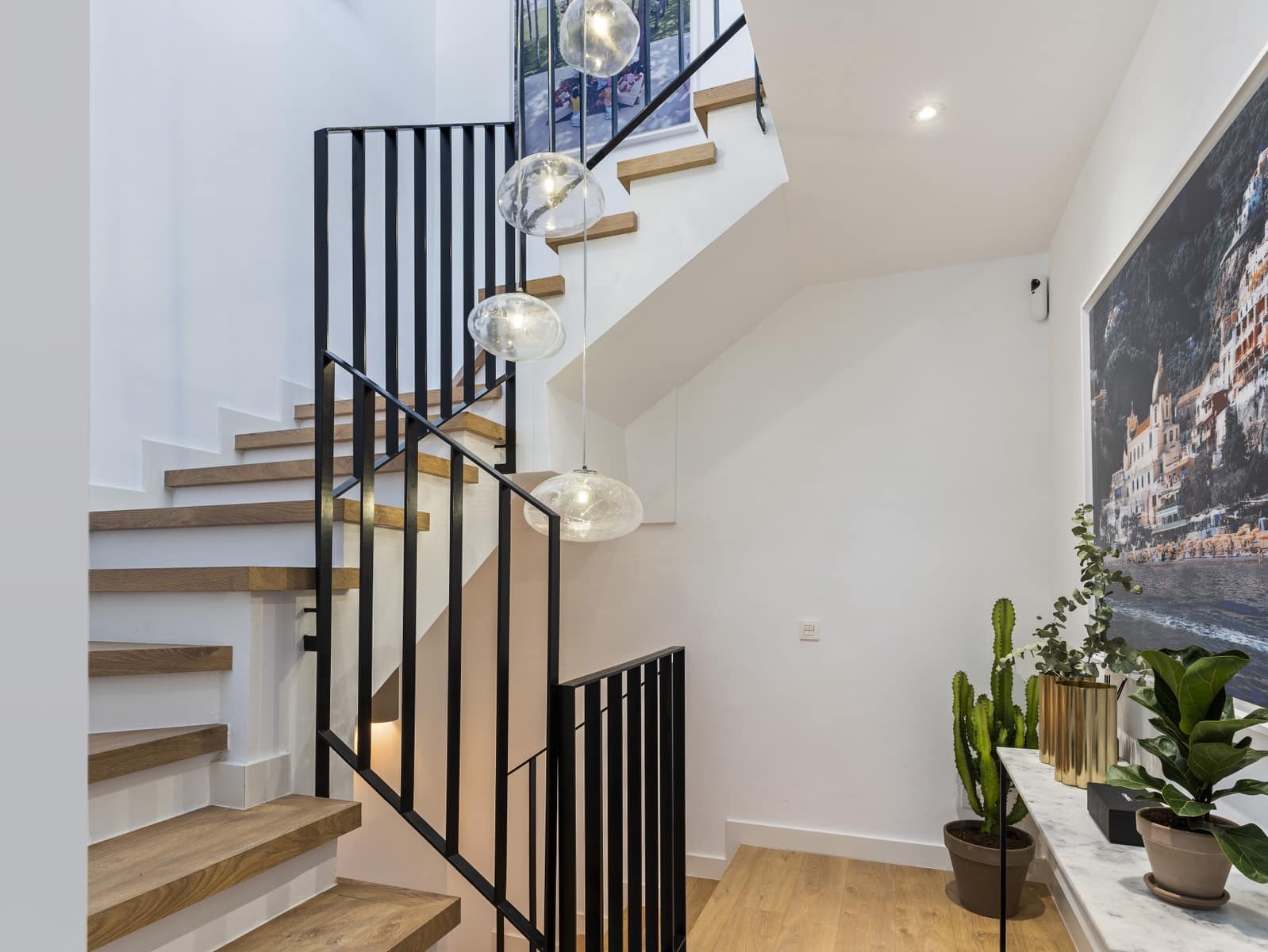 4 soveværelse Byhus til salg i La Quinta med swimmingpool garage - € 899.000 (Ref: 9891880)