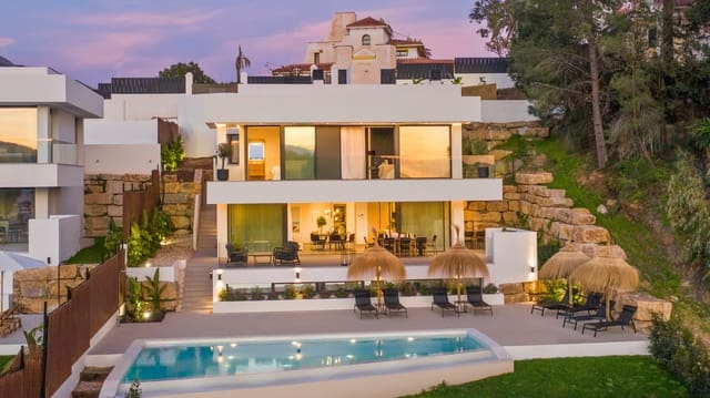 5 chambre Villa/Maison à vendre à Aloha Golf, Marbella avec piscine garage - 2 495 000 € (Ref: 9891881)
