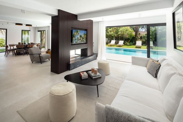 4 soverom Villa til salgs i Puerto Banus, Marbella med svømmebasseng garasje - € 3 250 000 (Ref: 9891885)
