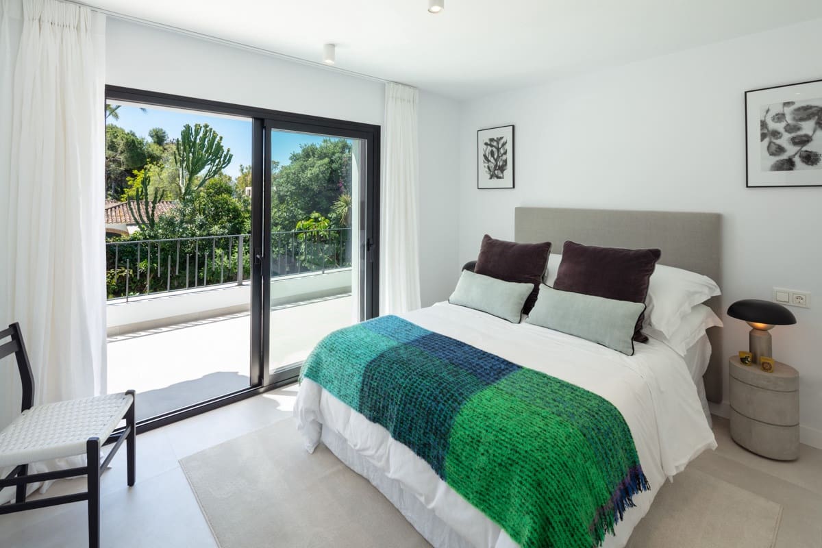 4 soverom Villa til salgs i Puerto Banus med svømmebasseng garasje - € 3 250 000 (Ref: 9891885)