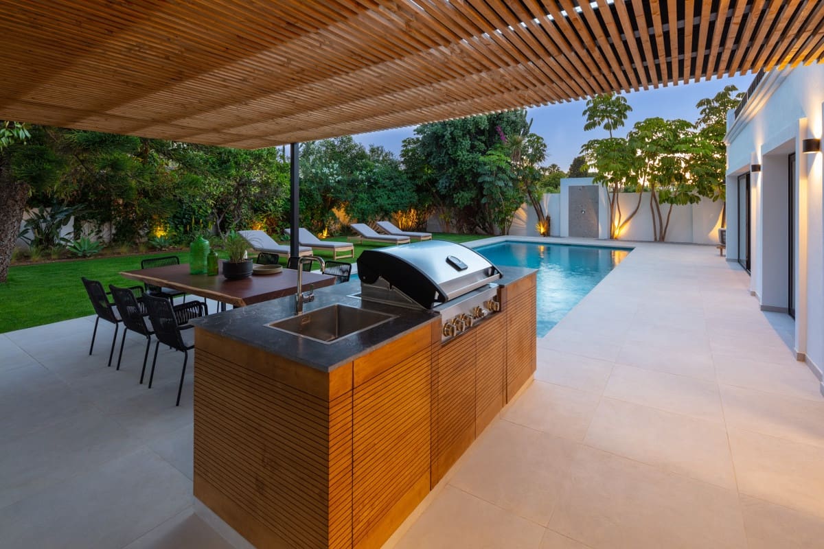 4 soverom Villa til salgs i Puerto Banus med svømmebasseng garasje - € 3 250 000 (Ref: 9891885)