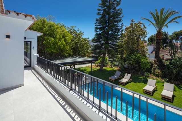 4 soverom Villa til salgs i Puerto Banus, Marbella med svømmebasseng garasje - € 3 250 000 (Ref: 9891885)