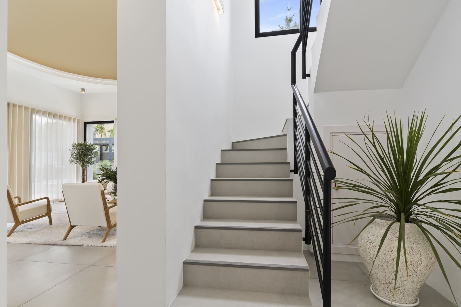 3 chambre Villa/Maison à vendre à Nueva Andalucia avec piscine garage - 1 625 000 € (Ref: 9891887)