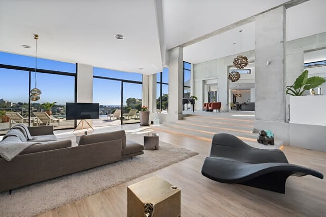 6 soverom Villa til salgs i El Paraíso, Benahavís med svømmebasseng garasje - € 8 395 000 (Ref: 9891888)