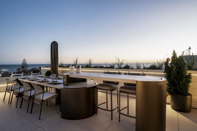 4 soverom Villa til salgs i Las Chapas, Marbella med svømmebasseng garasje - € 4 500 000 (Ref: 9891889)