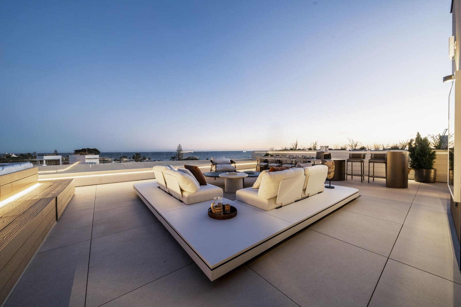 4 Zimmer Villa zu verkaufen in Marbella mit Pool Garage - 4.500.000 € (Ref: 9891889)