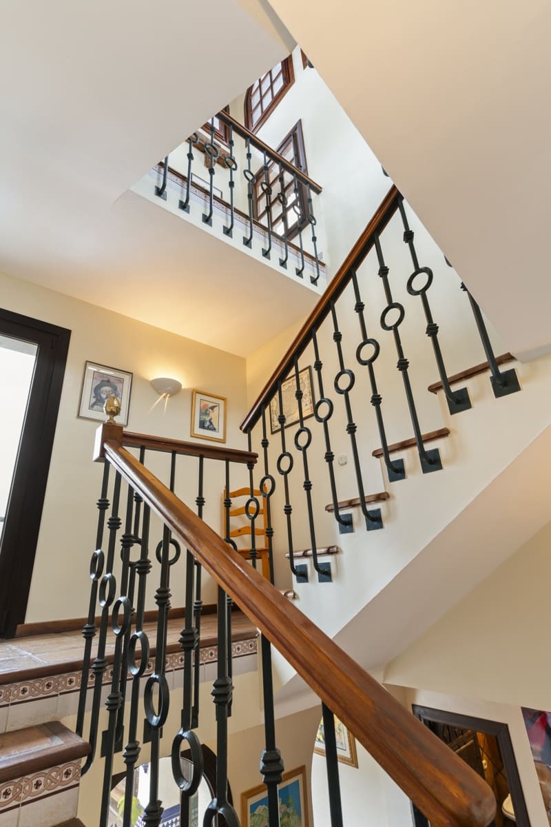 Chalet de 6 habitaciones en Istán en venta con piscina garaje - 4.995.000 € (Ref: 9891893)