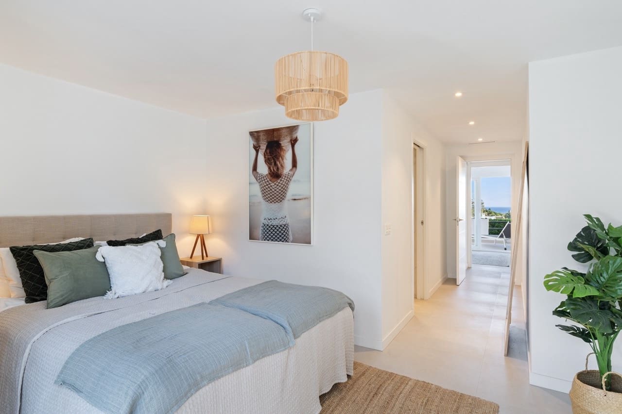 4 slaapkamer Huis te koop in Nueva Andalucia met zwembad garage - € 749.000 (Ref: 9894009)