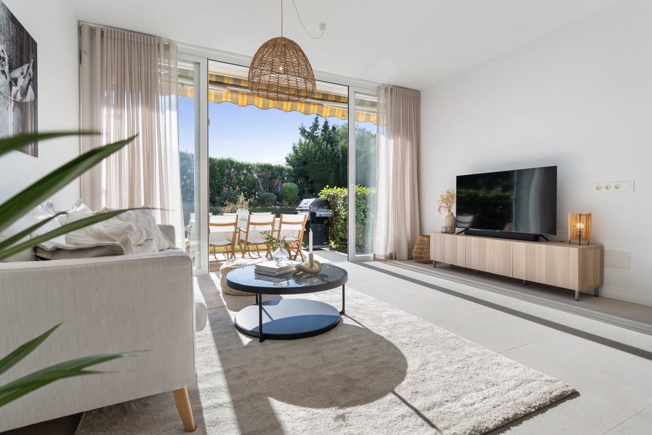 4 slaapkamer Huis te koop in Nueva Andalucia met zwembad garage - € 749.000 (Ref: 9894009)