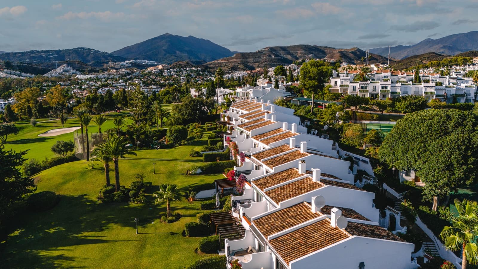 3 slaapkamer Huis te koop in Marbella met zwembad garage - € 639.000 (Ref: 9894010)