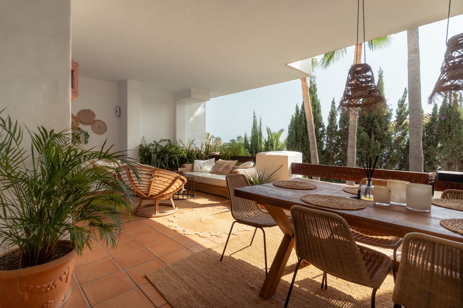 2 sypialnia Apartament na sprzedaż w Nueva Andalucia z basenem garażem - 595 000 € (Ref: 9894011)
