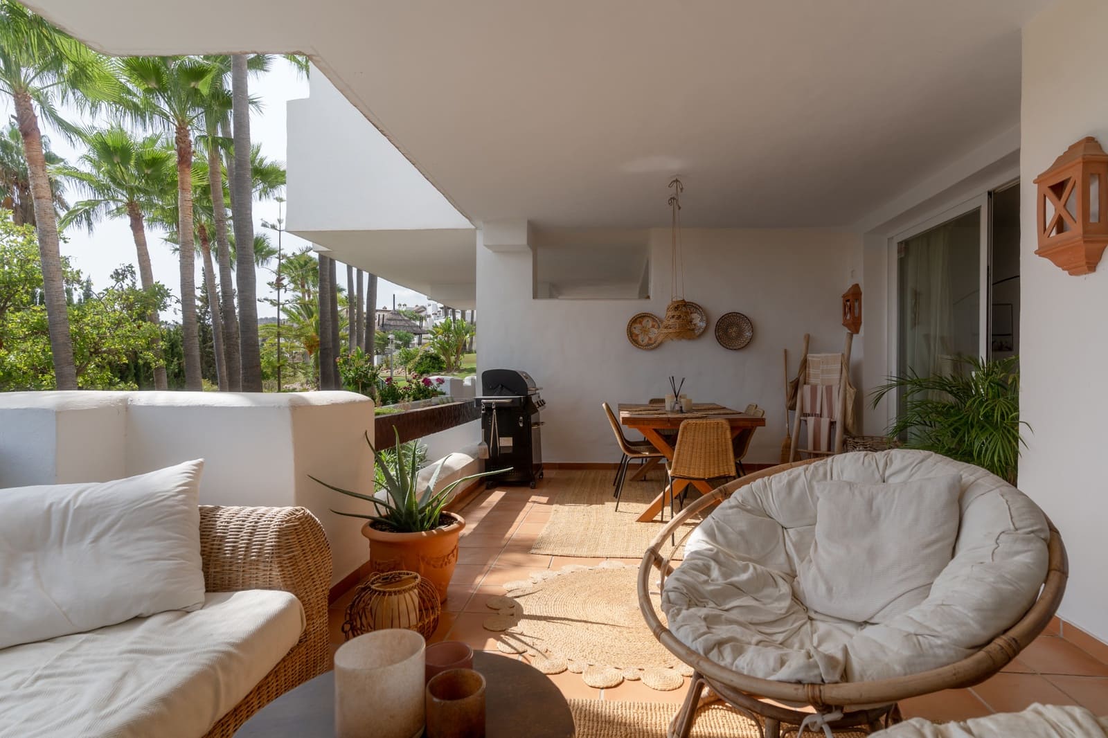 2 sypialnia Apartament na sprzedaż w Nueva Andalucia z basenem garażem - 595 000 € (Ref: 9894011)