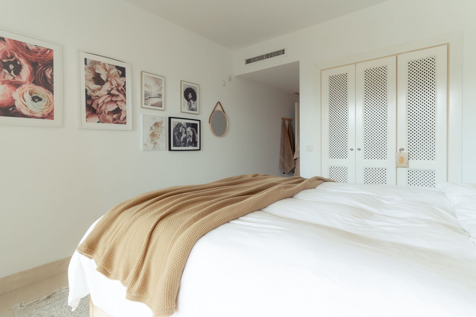 2 sypialnia Apartament na sprzedaż w Nueva Andalucia z basenem garażem - 595 000 € (Ref: 9894011)