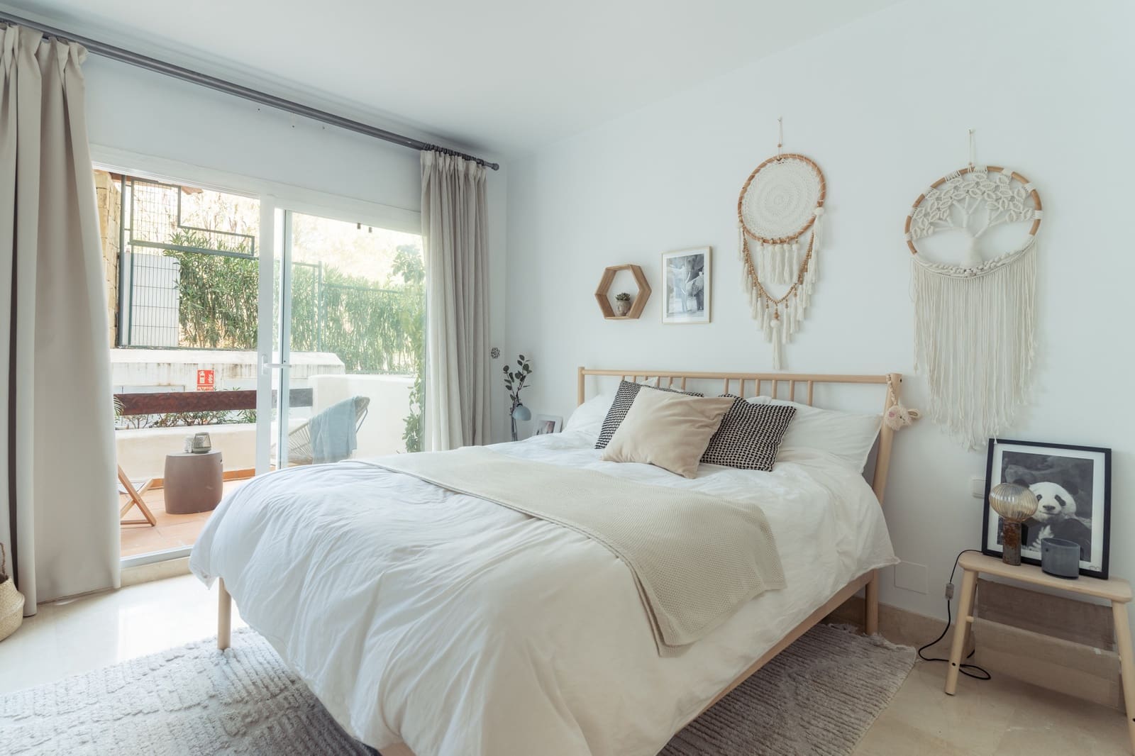 2 sypialnia Apartament na sprzedaż w Nueva Andalucia z basenem garażem - 595 000 € (Ref: 9894011)